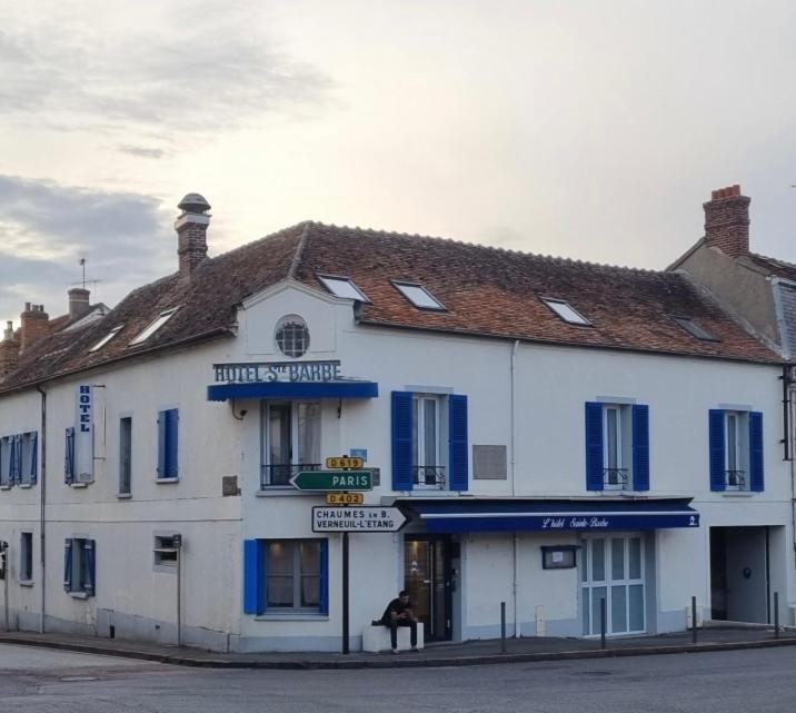 Hotel Sainte-Barbe Guignes-Rabutin Exterior photo